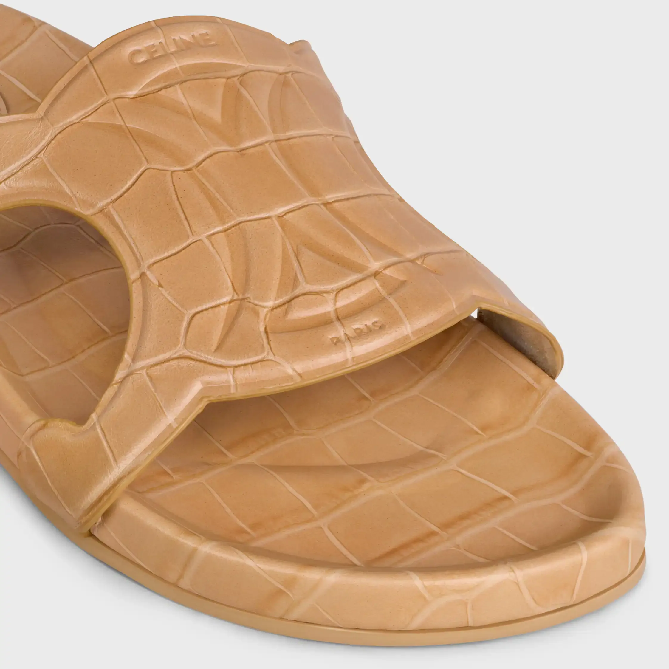 TRIOMPHE SLIDE EM COURO DE VACA ESTAMPADO COM ESTAMPAS DE CROCODILO