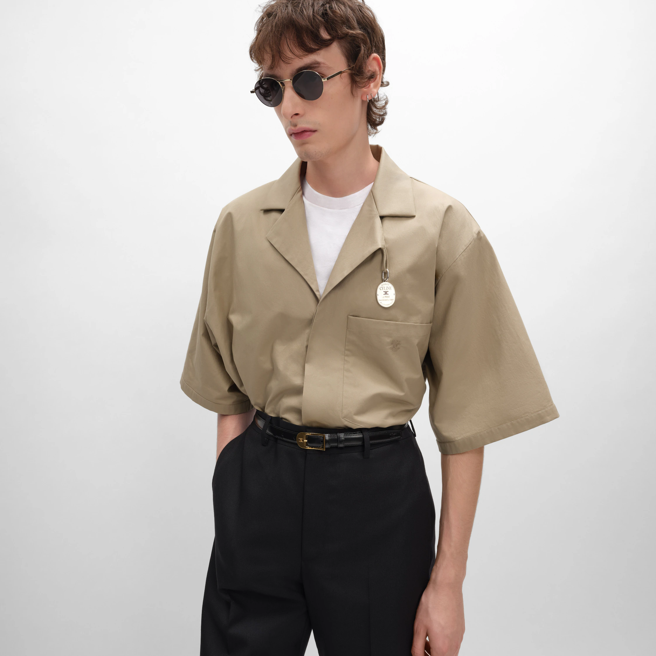 CAMISA SCOUT EM GABARDINA DE ALGODÃO LEVE