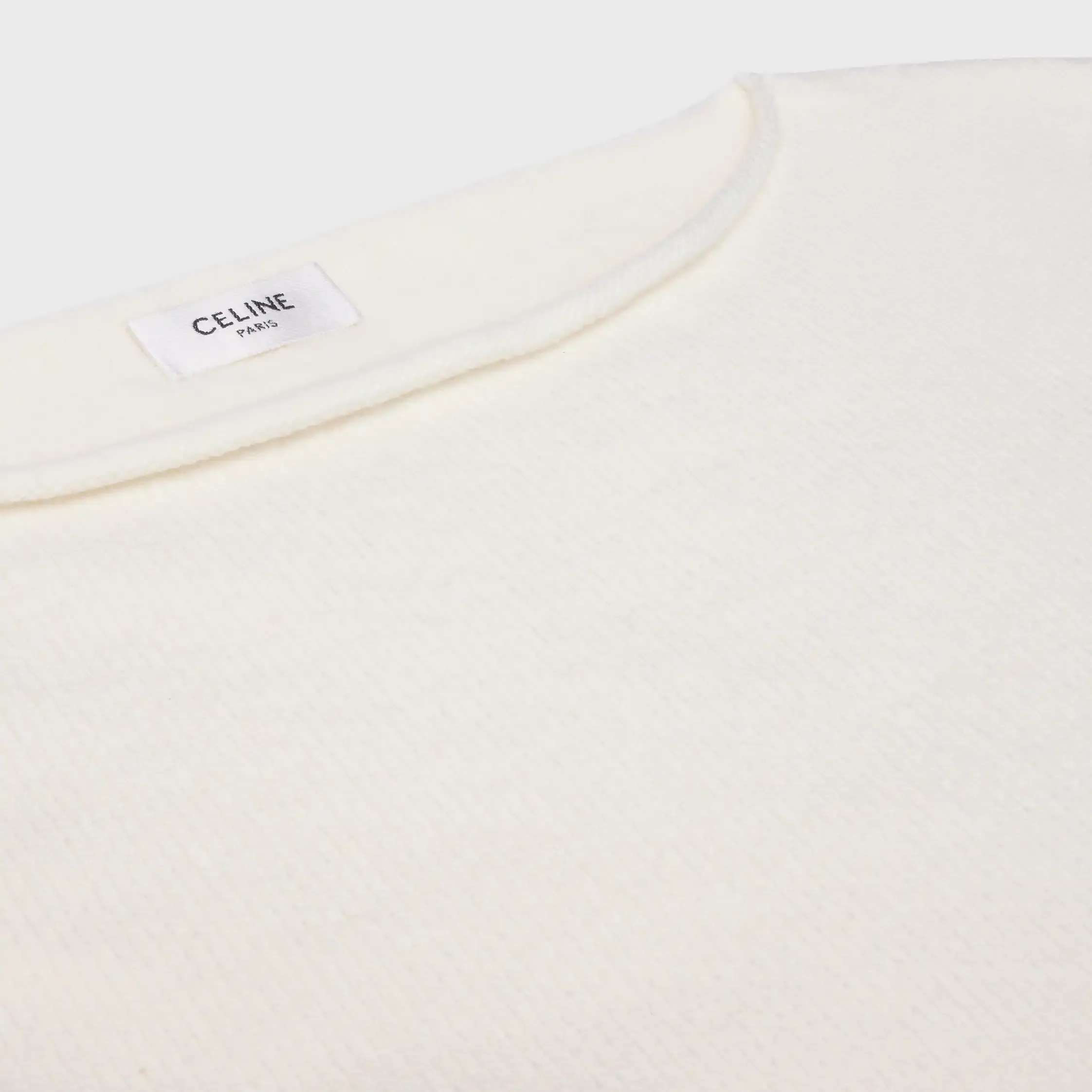 sweater com gola em barco em lã e cashmere