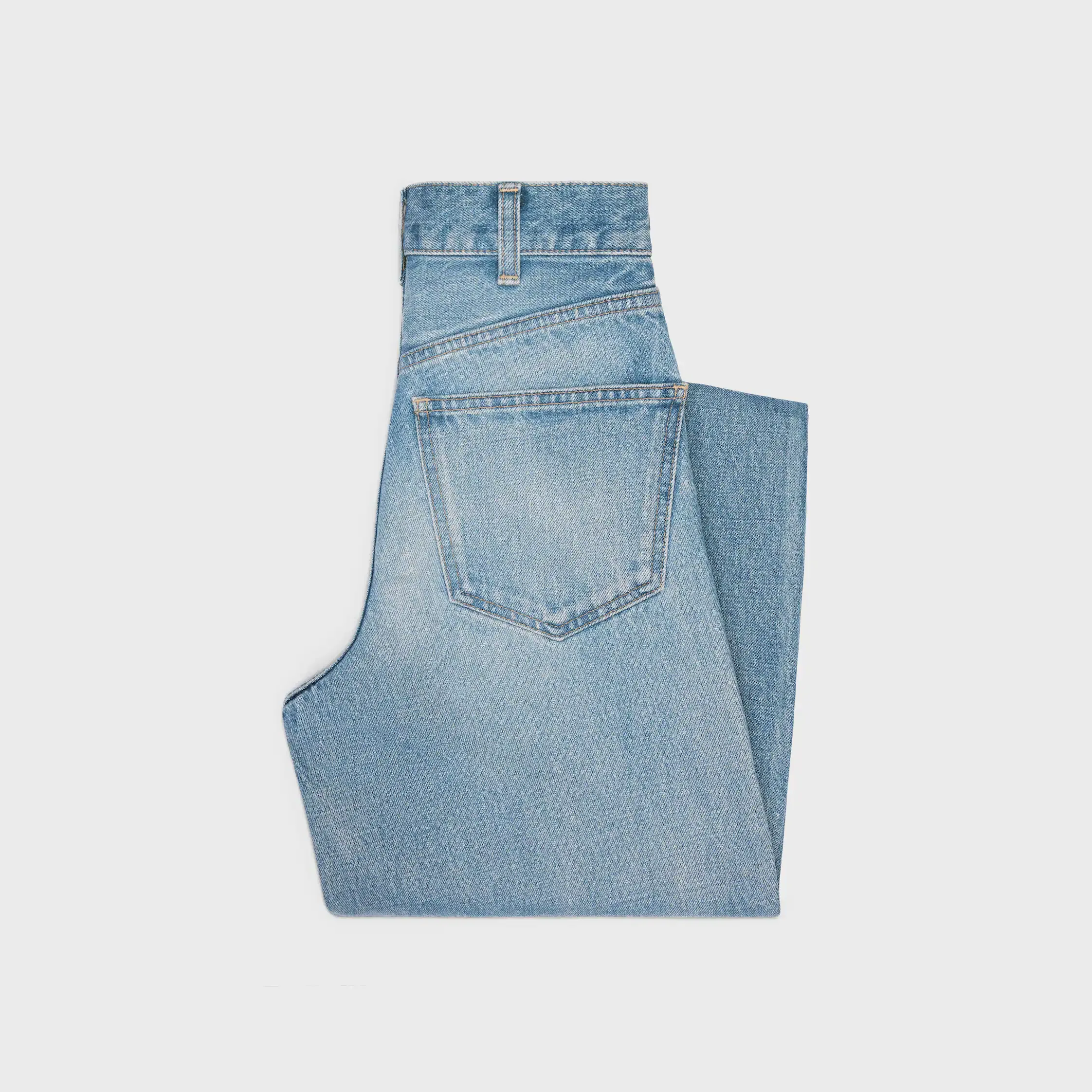 jeans kitty em denim lavagem pismo