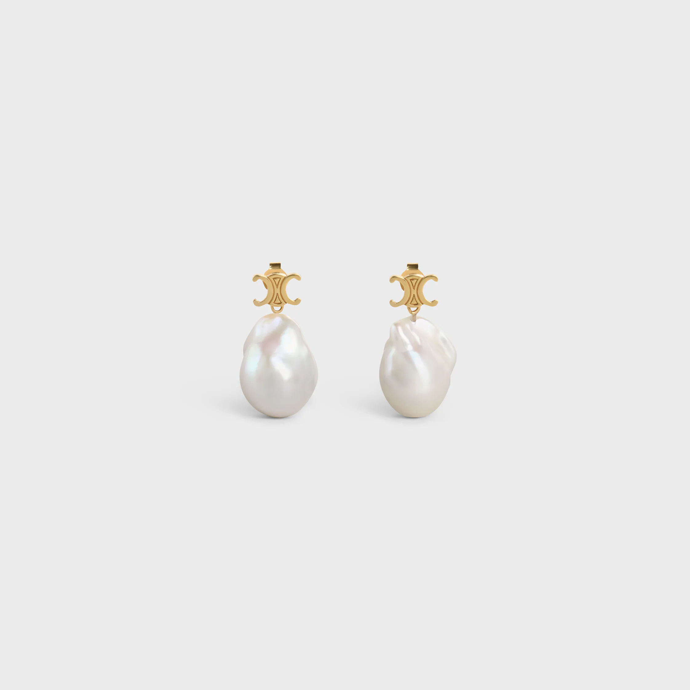 Brincos Barrocos Les Perles Celine em Latão com Acabamento Dourado e Pérolas Cultivadas