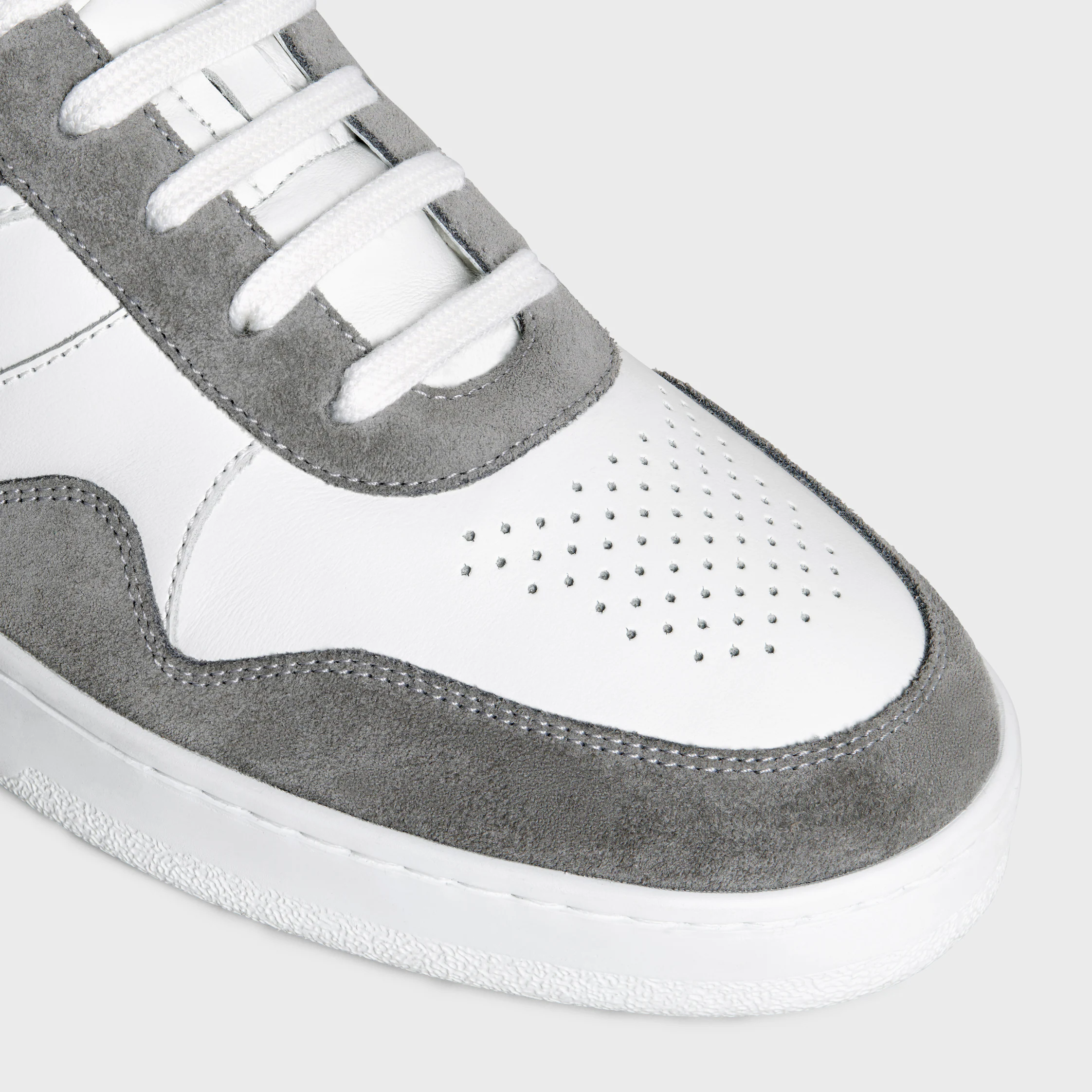 SNEAKER TRAINER EM COURO DE NOVO E COURO DE NOVO