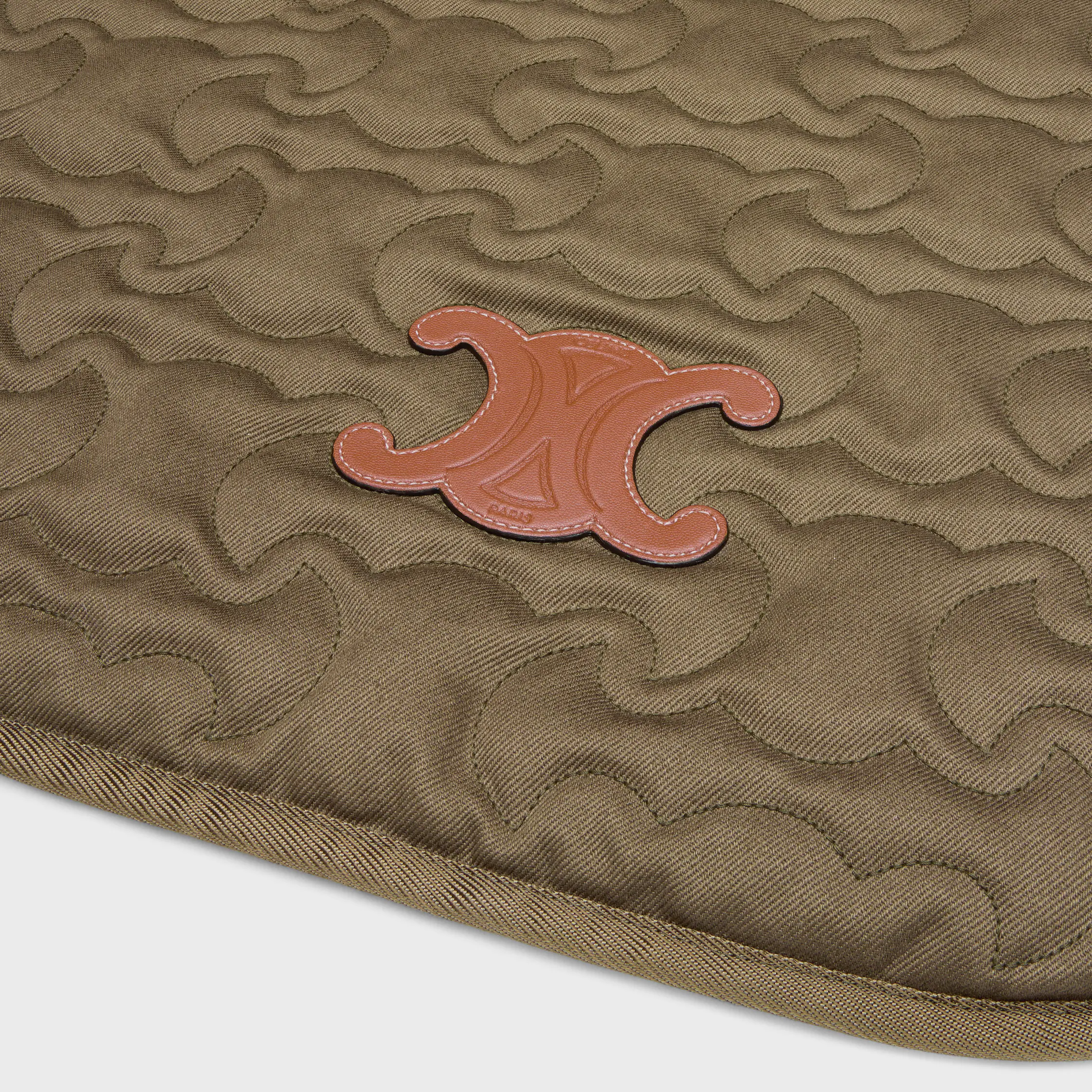 Manta para cão em tecido gabardine acolchoado e lã