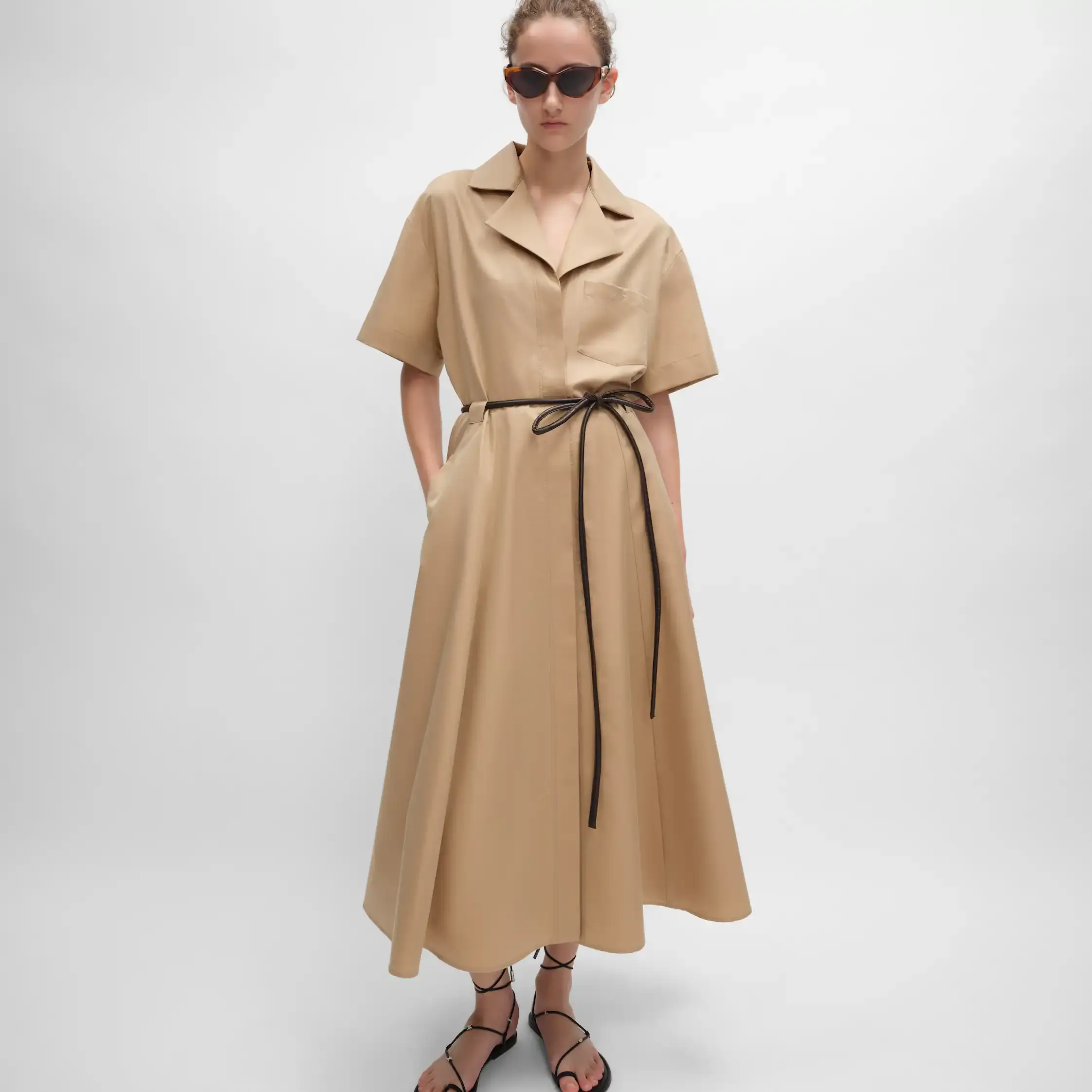 vestido em algodão e sarja de seda